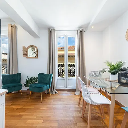 Apartment Massena Street - 1 Bdr Duplex With Ac & Parking *