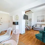 아파트 Massena Street - 1 Bdr Duplex With Ac & Parking