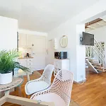 Massena Street - 1 Bdr Duplex With Ac & Parking Apartamento *