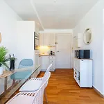 아파트 Massena Street - 1 Bdr Duplex With Ac & Parking 니스